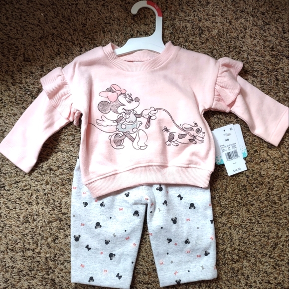 NWT Minnie Mouse Fleece Pullover & Jogger Set - Picture 1 of 3
